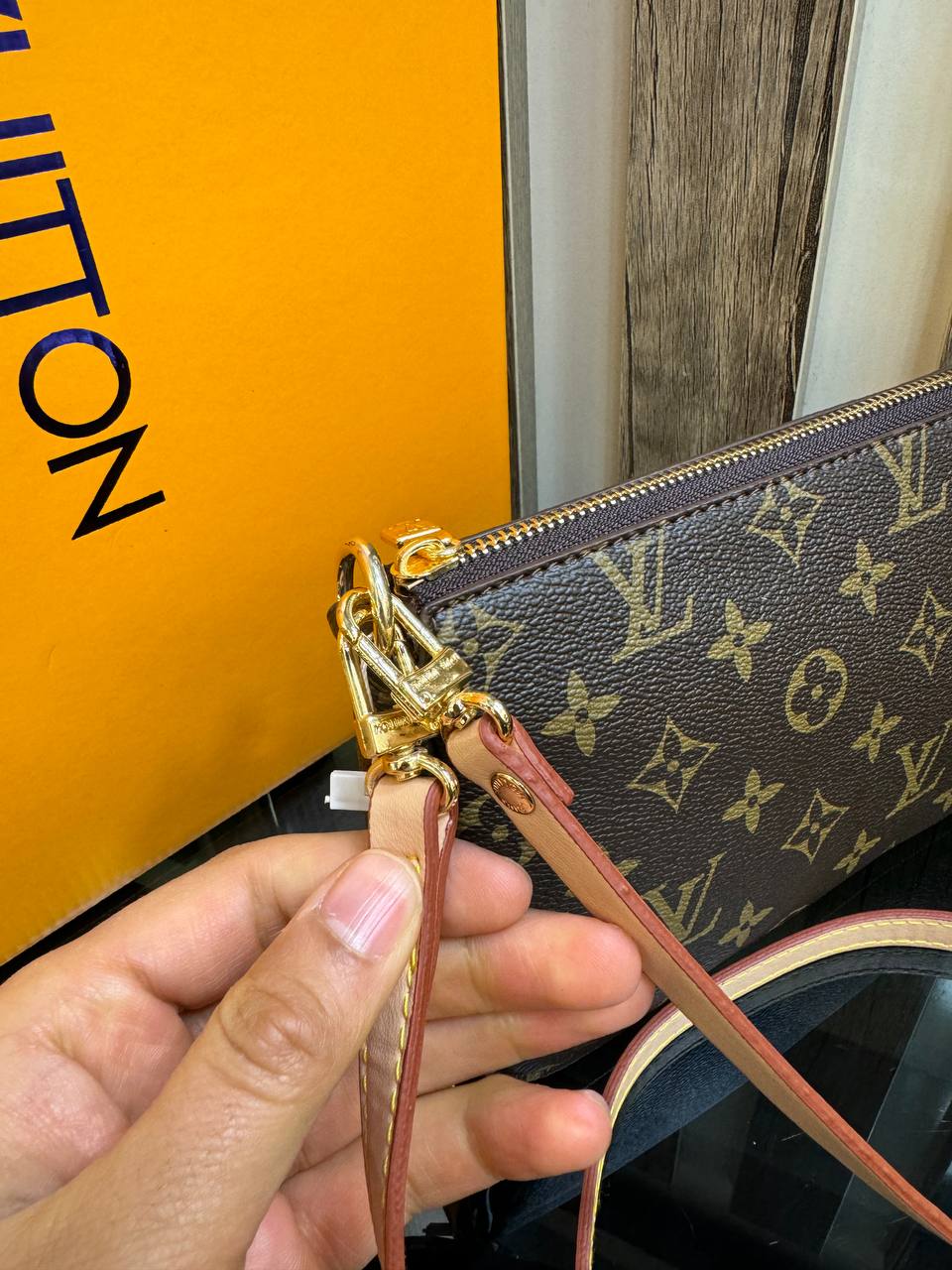 Louıs Vuıtton Pochette