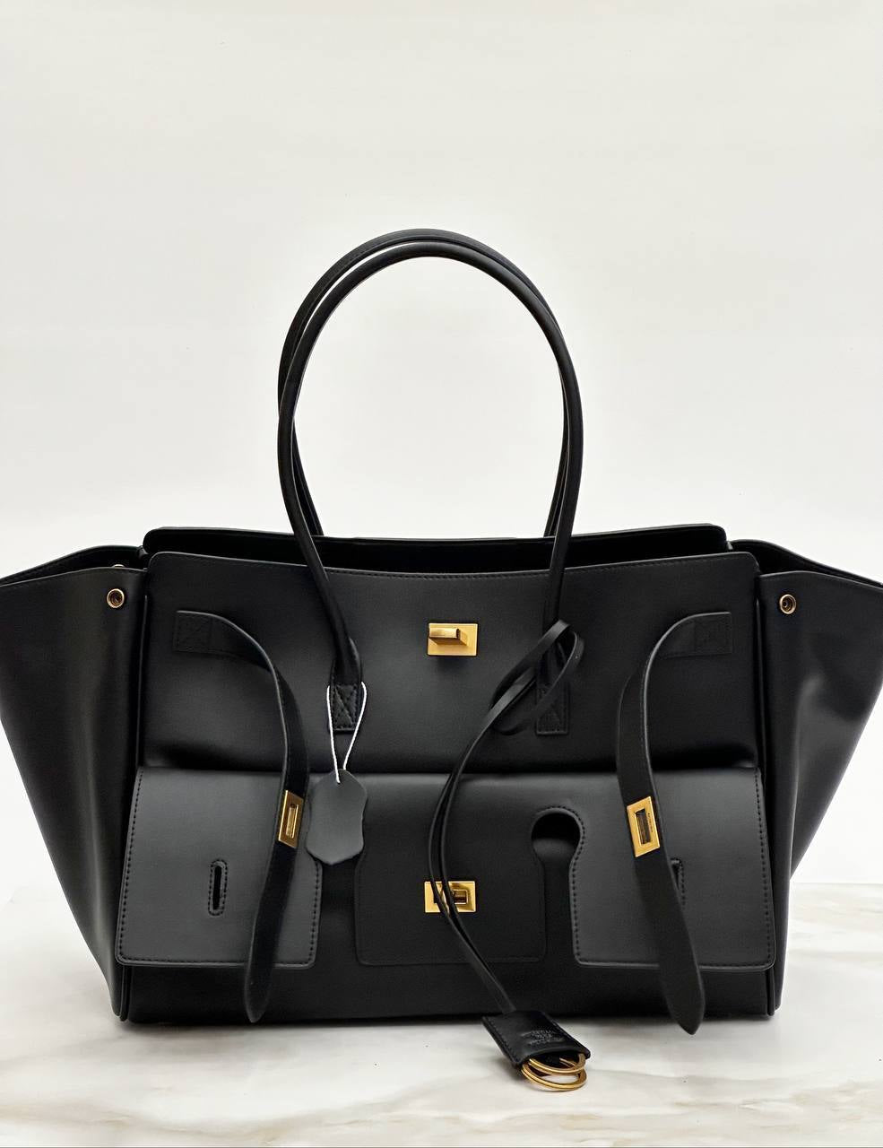 BALENCIAGA