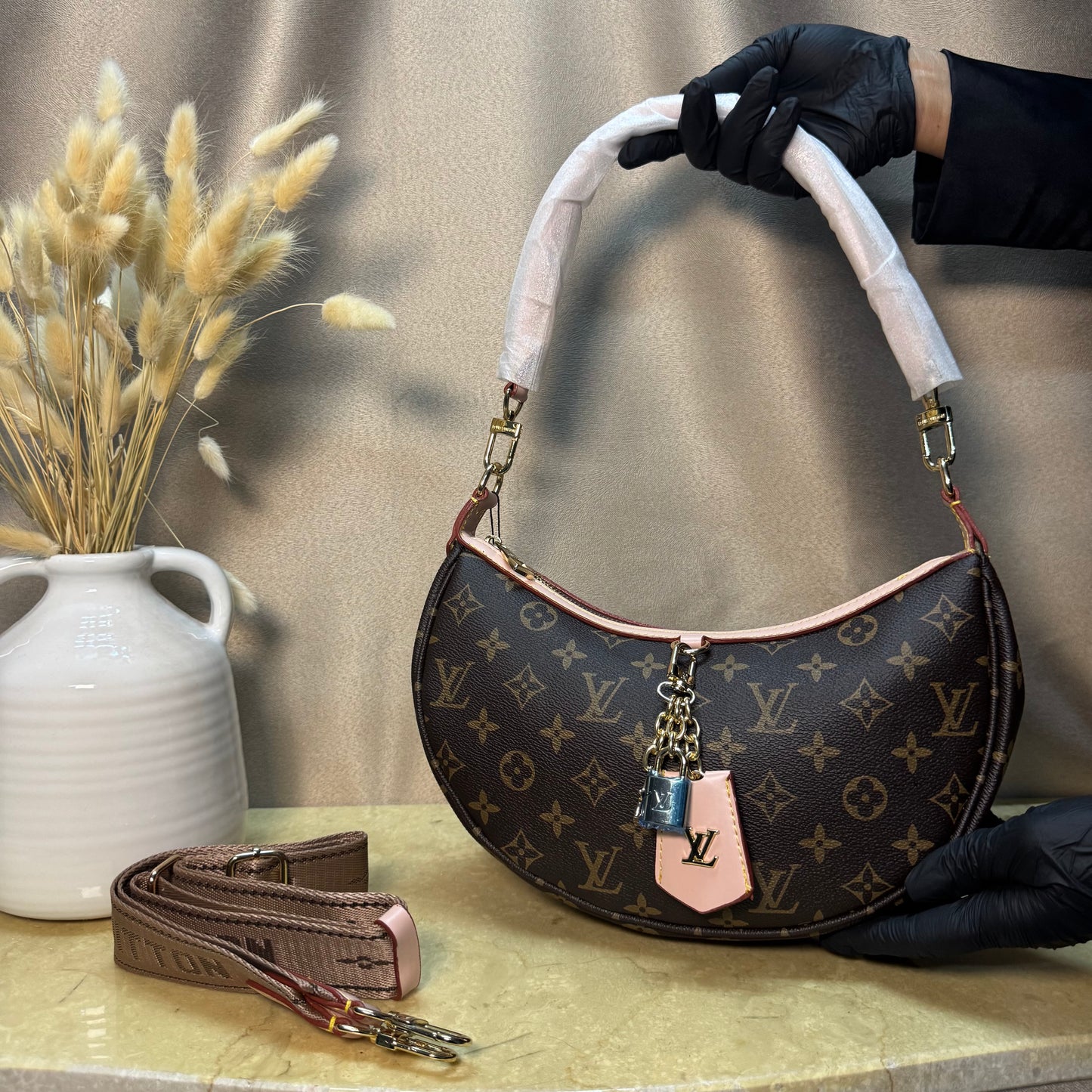 Louis Vuitton looping bag